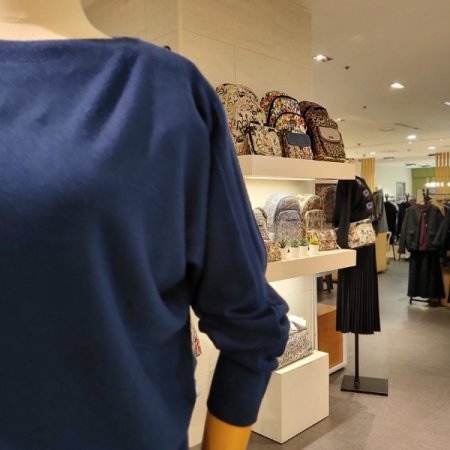 가오리핏 니트 티셔츠