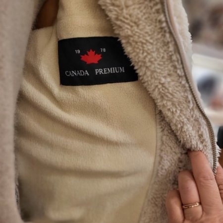 부클 숏 후드 점퍼