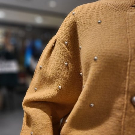 진주 장식 봉소매 가디건