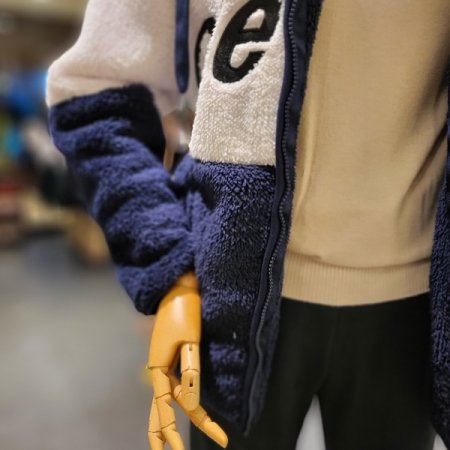 노이즈 후드 점퍼