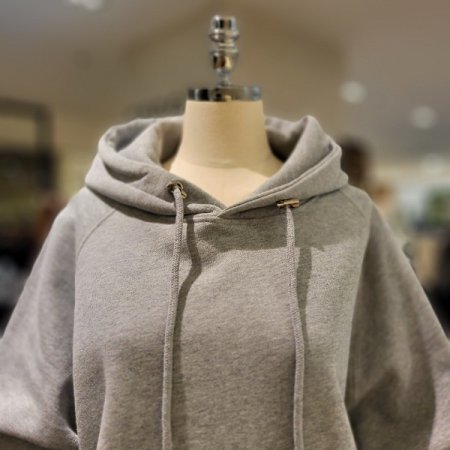 노이즈 레터링 후드 티셔츠