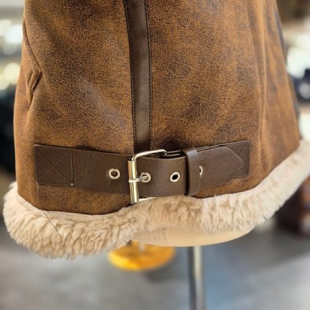 빅카라 무스탕 점퍼