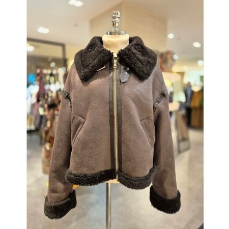 빅카라 무스탕 점퍼