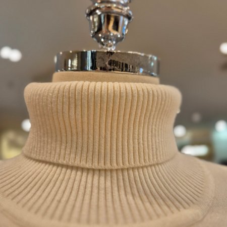 퍼안감 터틀넥 니트