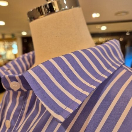 절개선 루즈핏 스트라이프 셔츠