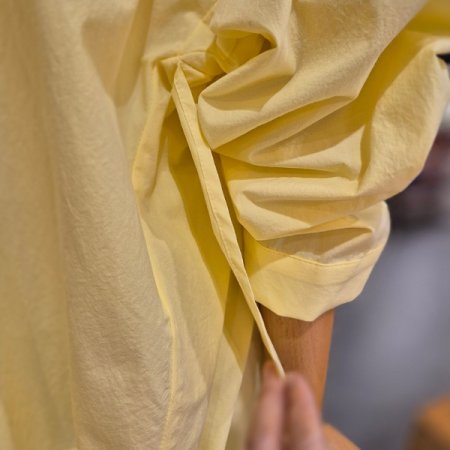 뒷면 덧단 루즈핏 카라 셔츠