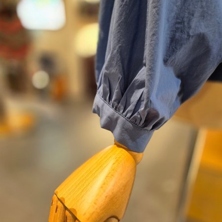 옆셔링 벌룬소매 셔츠