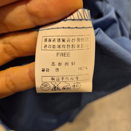 옆셔링 벌룬소매 셔츠