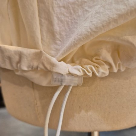 루즈핏 밑단 스트링 바람막이 점퍼