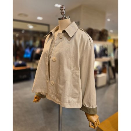 소매 배색 숏 트렌치코트